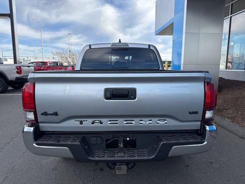 Used 2022 Toyota Tacoma 4x4 Double Cab image 7