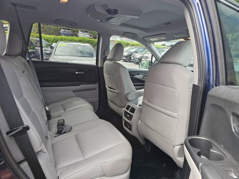 Used 2020 Honda Pilot Touring image 13