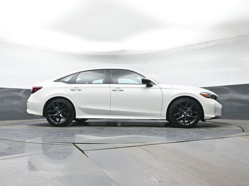 Used 2025 Honda Civic Sport image 28