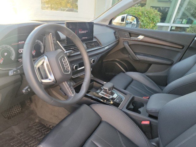 Used 2024 Audi Q5 2.0T Premium Plus w/ Premium Plus Package AWD/4WD image 15