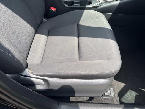 Used 2023 Toyota Corolla LE FWD image 15