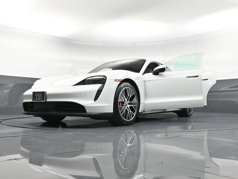 Certified 2020 Porsche Taycan 4S AWD/4WD image 36