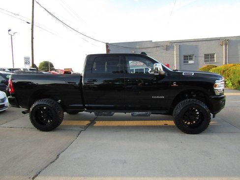 Used 2024 RAM 2500 Laramie w/ Safety Group AWD/4WD image 3