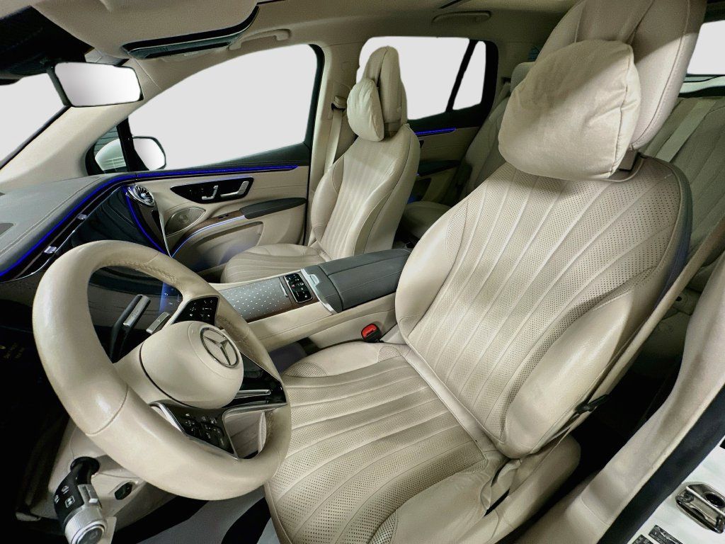 Certified 2023 Mercedes-Benz EQS 580 4MATIC SUV image 5