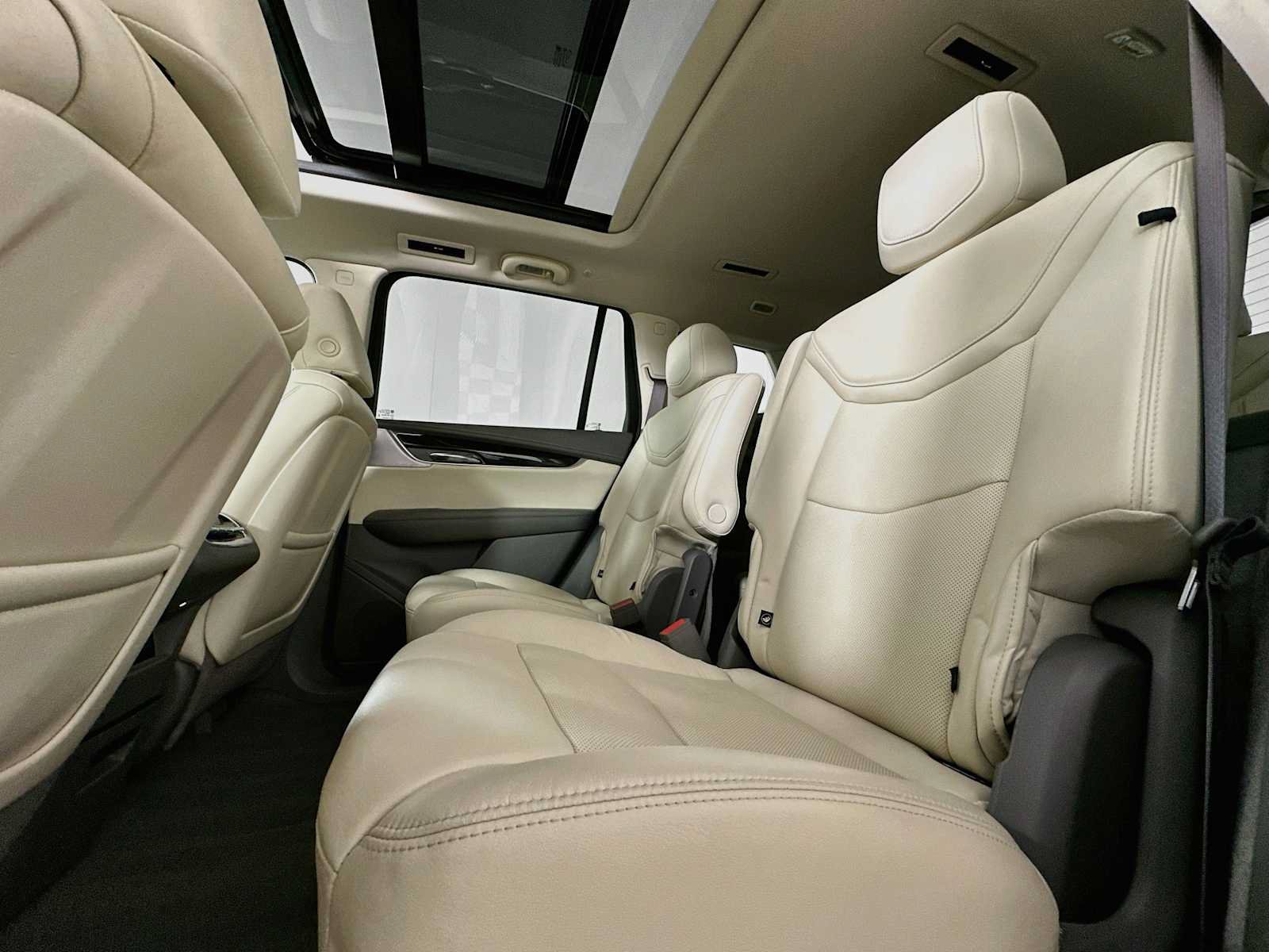 Used 2020 Cadillac XT6 Premium Luxury FWD image 23