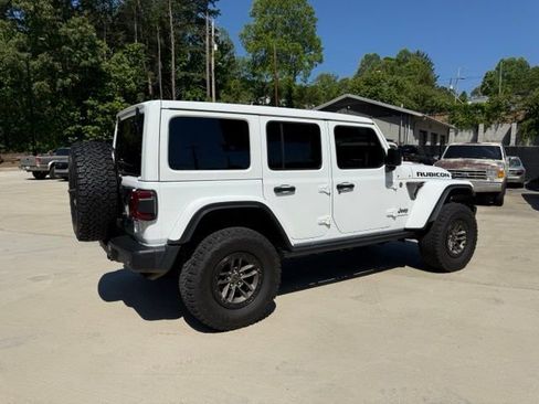 Used 2024 Jeep Wrangler Unlimited Rubicon 392 AWD/4WD image 5