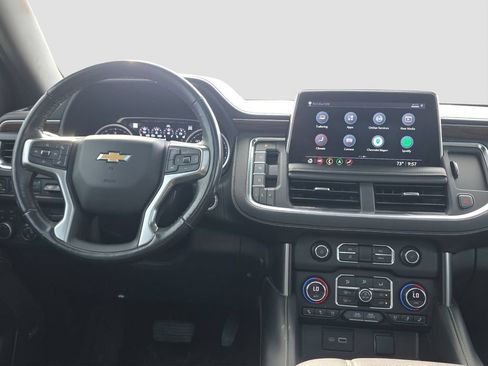 Used 2021 Chevrolet Suburban Premier w/ Premium Package AWD/4WD image 13