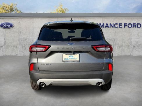 Used 2024 Ford Escape Active w/ Cold Weather Package image 7