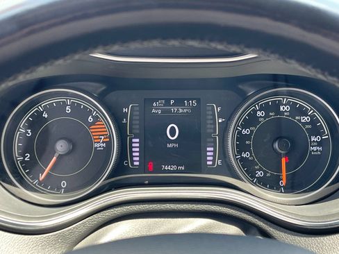 Used 2019 Jeep Cherokee Latitude Plus FWD image 28