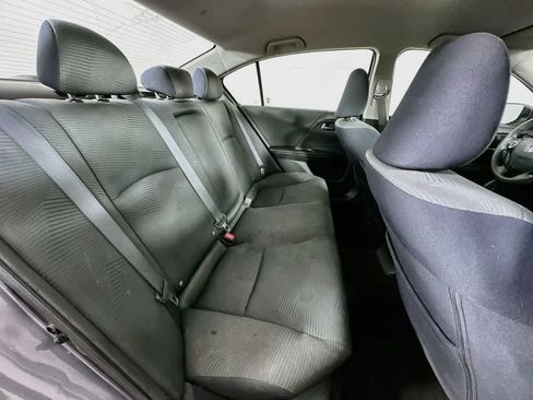 Used 2017 Honda Accord LX image 29