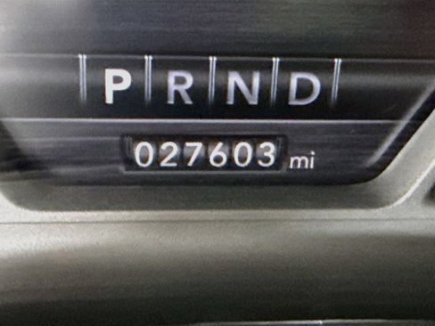 Used 2022 RAM 1500 Laramie AWD/4WD image 4