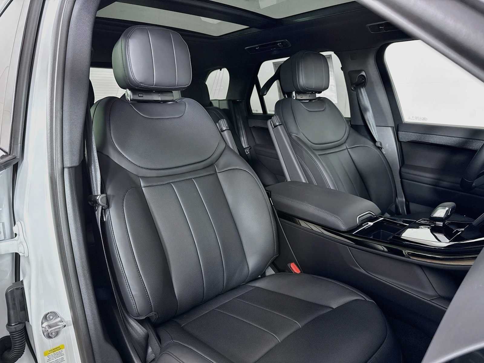 New 2026 Land Rover Range Rover Sport Dynamic SE AWD/4WD image 28