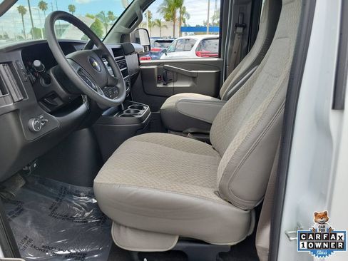 Used 2025 Chevrolet Express 3500 LT w/ LT Preferred Equipment Group RWD image 16