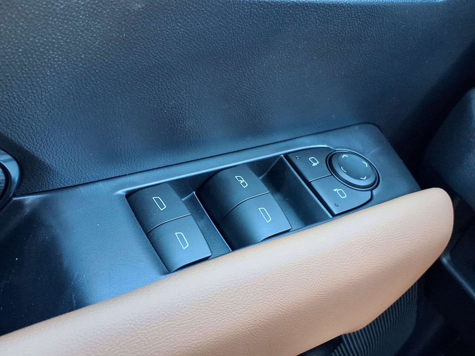 New 2026 GMC Canyon AT4 AWD/4WD image 12