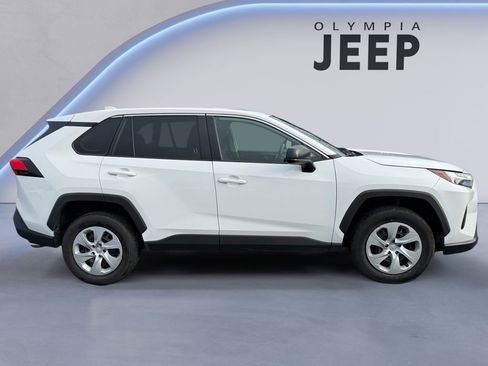 Used 2024 Toyota RAV4 LE image 6