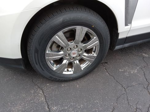 Used 2015 Cadillac SRX Luxury w/ Trailering Package AWD/4WD image 6