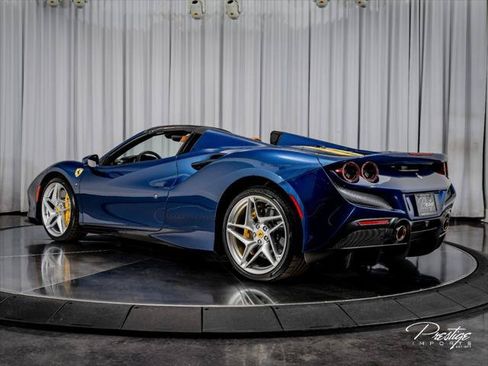 Used 2022 Ferrari F8 Tributo RWD image 16