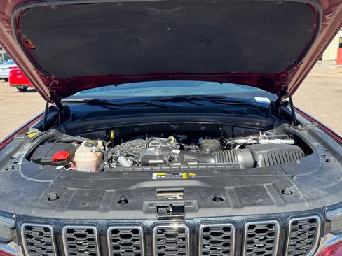 Used 2021 Jeep Grand Cherokee L Limited image 20