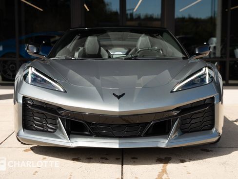 Used 2023 Chevrolet Corvette Z06 image 4