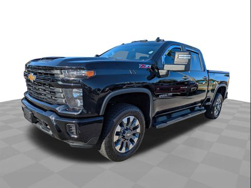 Certified 2024 Chevrolet Silverado 2500 Custom image 8