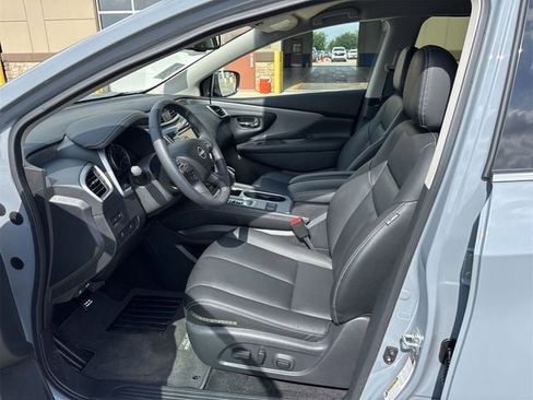 Used 2024 Nissan Murano SV w/ SV Midnight Edition Package FWD image 15