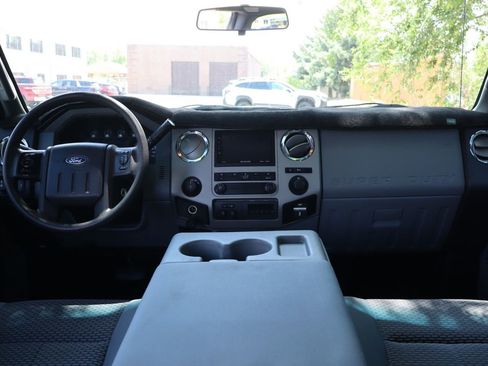 Used 2013 Ford F250 XLT w/ FX4 Off Road Pkg AWD/4WD image 16