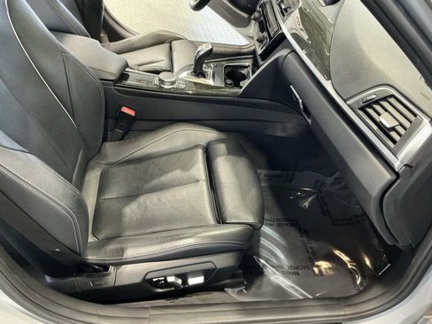 Used 2018 BMW 330i xDrive Sedan image 23