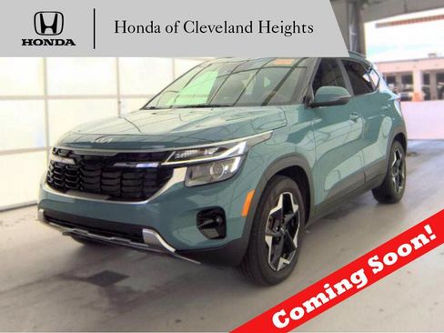 Used 2024 Kia Seltos EX AWD/4WD image 1