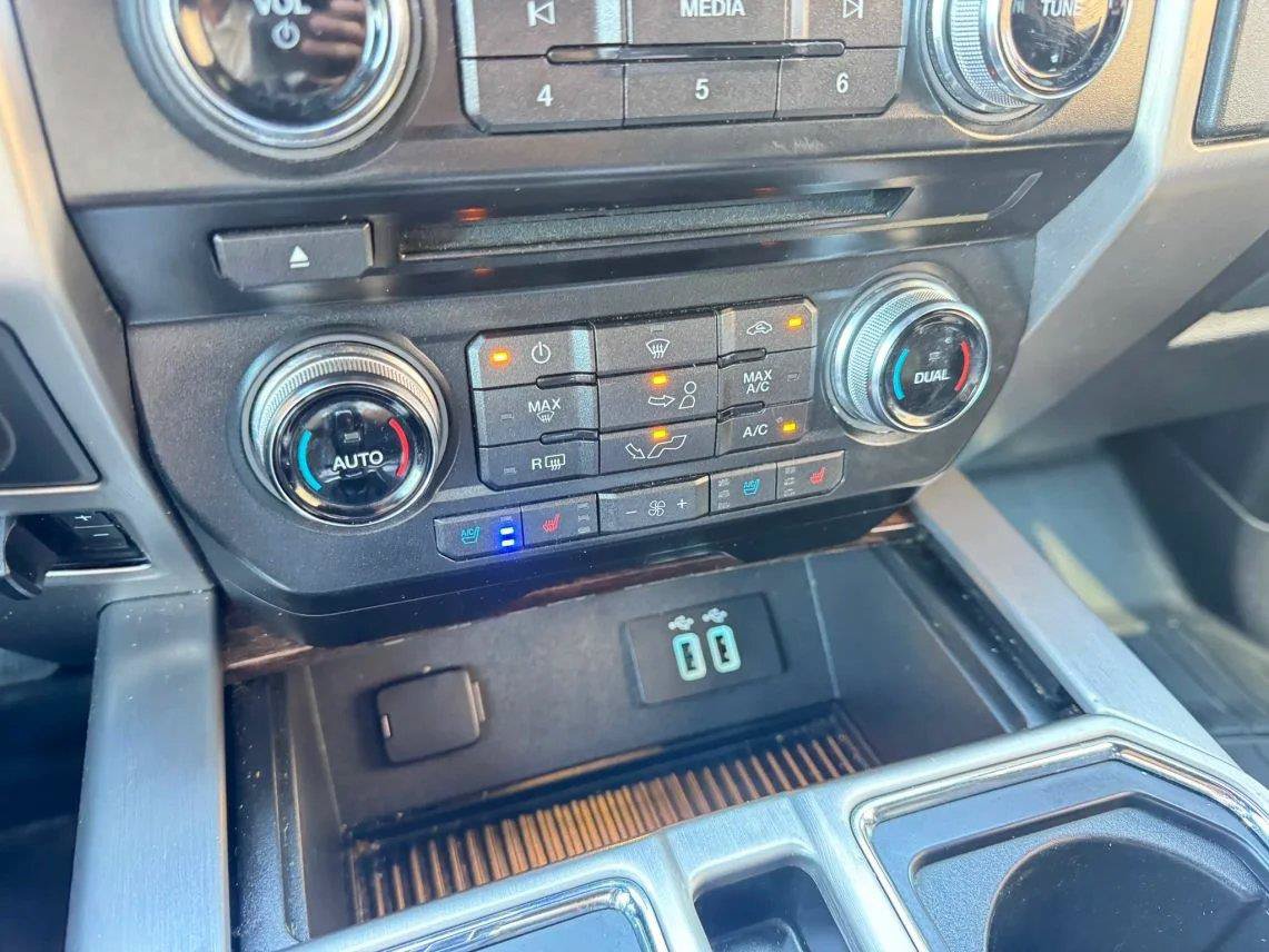 Used 2016 Ford F150 Platinum w/ Equipment Group 701A Luxury AWD/4WD image 21