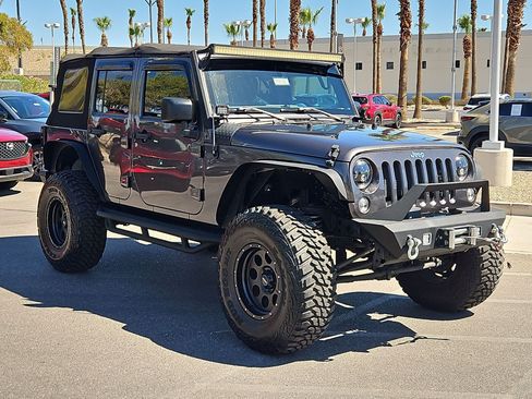 Used 2018 Jeep Wrangler Unlimited Sport S AWD/4WD image 7