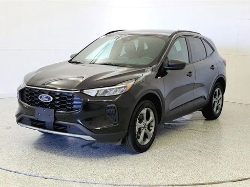 Used 2025 Ford Escape ST-Line image 3