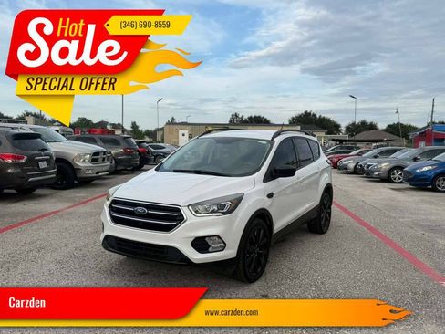 Used 2018 Ford Escape SE w/ SE Sport Appearance Package AWD/4WD image 1