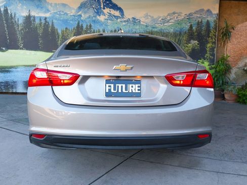Used 2022 Chevrolet Malibu LS image 5