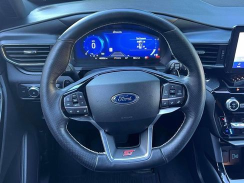 Used 2022 Ford Explorer ST w/ Equipment Group 401A AWD/4WD image 18