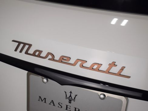 New 2025 Maserati Grecale Folgore image 12