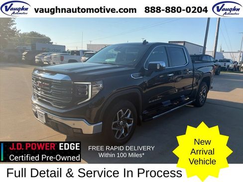 Used 2024 GMC Sierra 1500 SLT w/ SLT Premium Plus Package AWD/4WD image 1