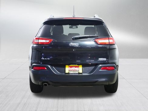 Used 2015 Jeep Cherokee Latitude w/ Comfort/Convenience Group image 6