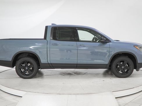 New 2026 Honda Ridgeline Black Edition image 14