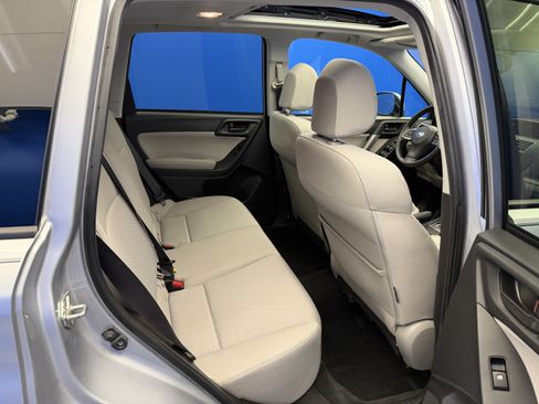 Used 2016 Subaru Forester 2.5i Premium w/ All-Weather Package AWD/4WD image 26