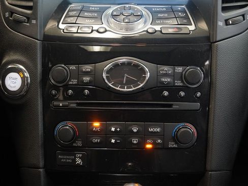 Used 2015 INFINITI QX70 AWD w/ Premium Package image 22