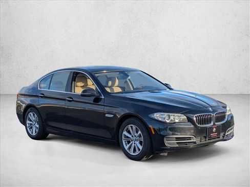 Used 2014 BMW 528i Sedan image 3