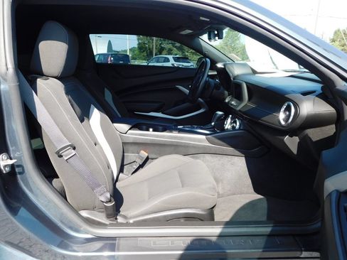 Used 2020 Chevrolet Camaro LT RWD image 16