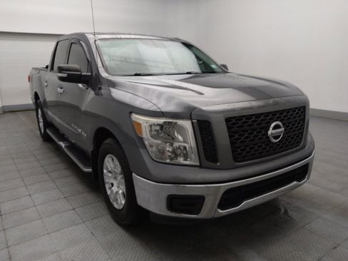 Used 2019 Nissan Titan SV RWD image 13
