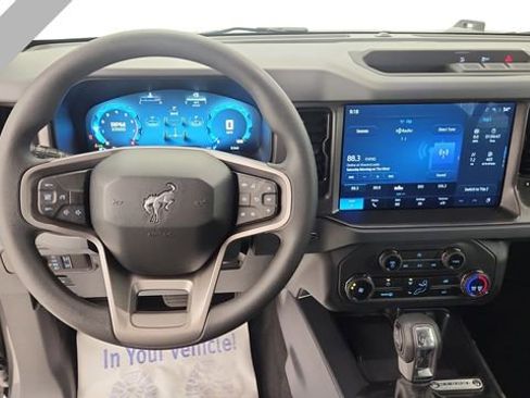 New 2025 Ford Bronco 4-Door AWD/4WD image 12
