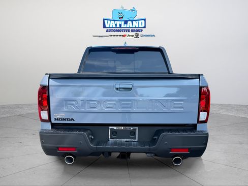 New 2026 Honda Ridgeline Black Edition image 4