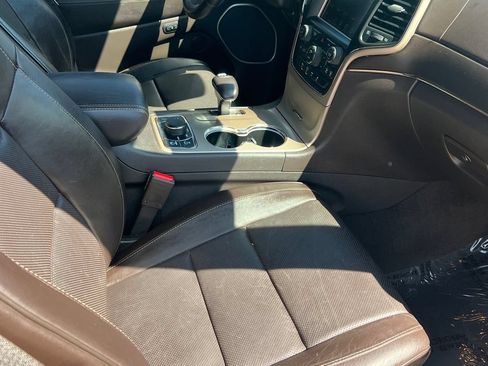 Used 2014 Jeep Grand Cherokee Summit AWD/4WD image 16