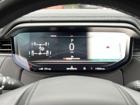 Used 2024 Land Rover Range Rover Sport Dynamic SE image 15