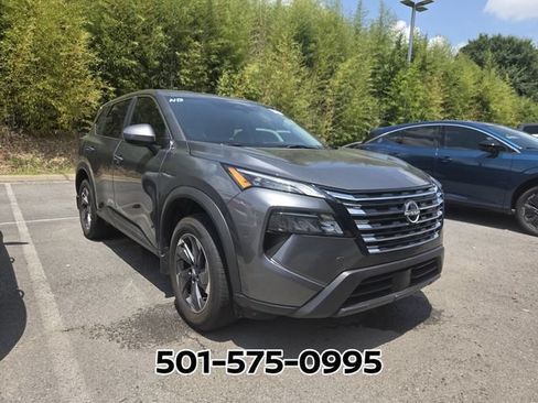 Used 2026 Nissan Rogue SV FWD image 5