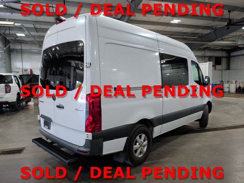Used 2019 Mercedes-Benz Sprinter 144 image 3