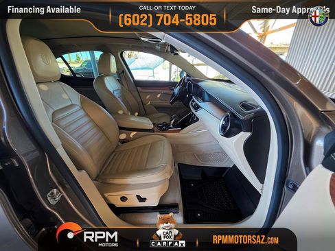 Used 2019 Alfa Romeo Stelvio Ti Lusso w/ Quick Order Package 22X Lusso image 12